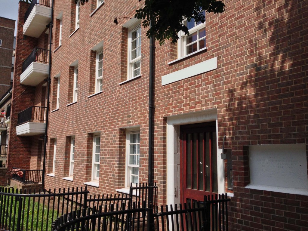 Web533 EWI for apartment blocks in Camden