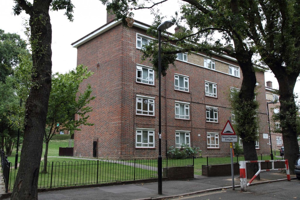 Eco-funded External Wall Insulation By Saint-gobain Weber Transforms Holly Park Estate