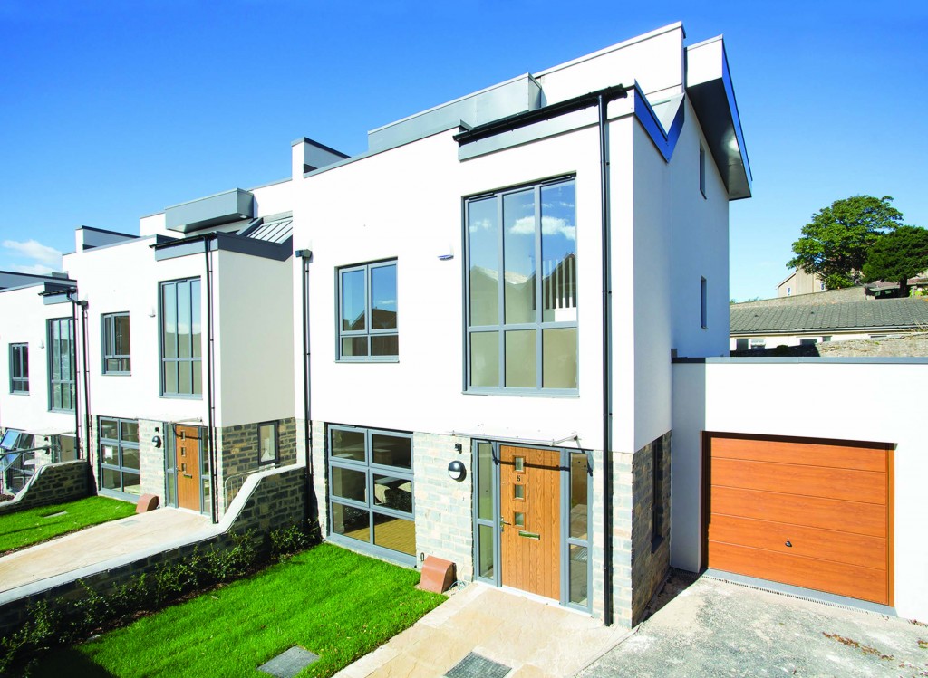 Hi-spec Render By Saint-Gobain Weber For Hi-spec New Homes