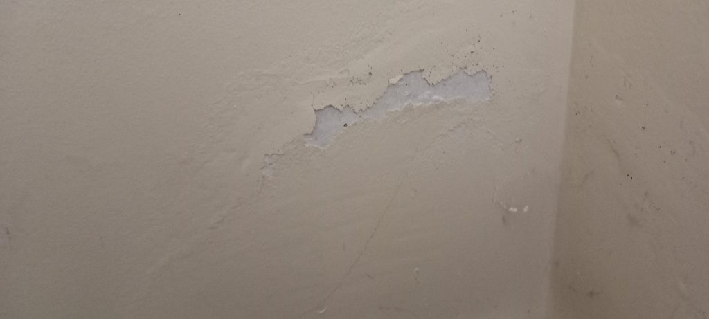 Will Plastering A Wall Stop Damp? - Penetrating Damp